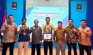 Pemkab Muba meraih penghargaan atas keberhasilan sebagai daerah dengan penyaluran Dana Desa Tercepat dan Akurat untuk Semester I Tahun 2026, dari Kantor Pelayanan Perbendaharaan Negara Sekayu. (WARTADESAKU.CO.ID/HAIRUDIN)